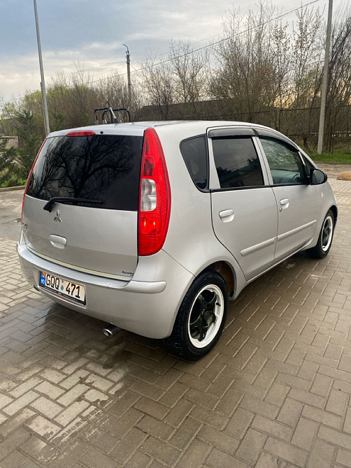 Mitsubishi Colt 2006 год Кишинёв Кишинёв - изображение 4