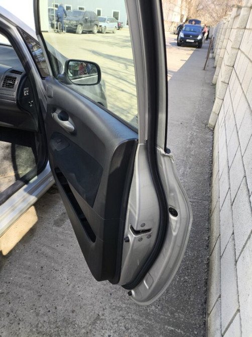 Toyota Auris 2007 Bender Bender - photo 5