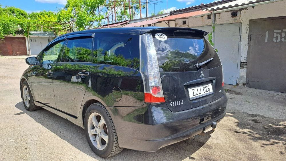 Mitsubishi Grandis 2006 год Бендеры Bender - photo 3