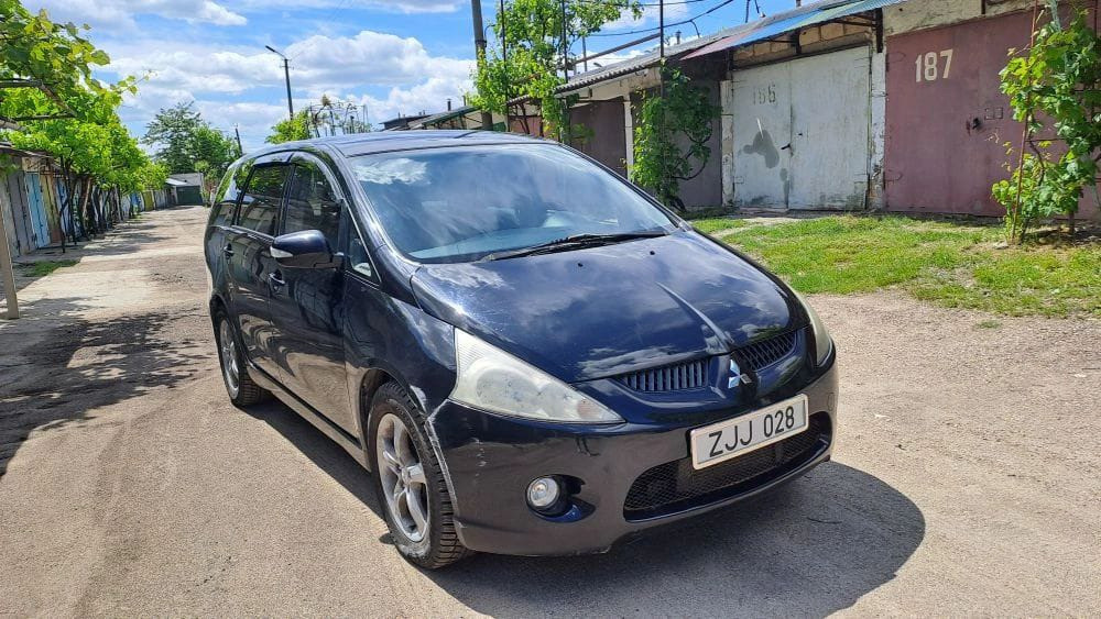 Mitsubishi Grandis 2006 год Бендеры Bender - photo 1
