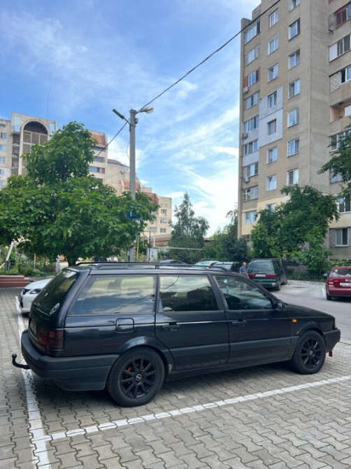 Volkswagen Passat 1993 год Тирасполь Tiraspol - fotografie 2