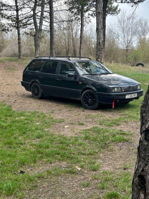 Volkswagen Passat 1993 год Тирасполь Tiraspol - fotografie 3