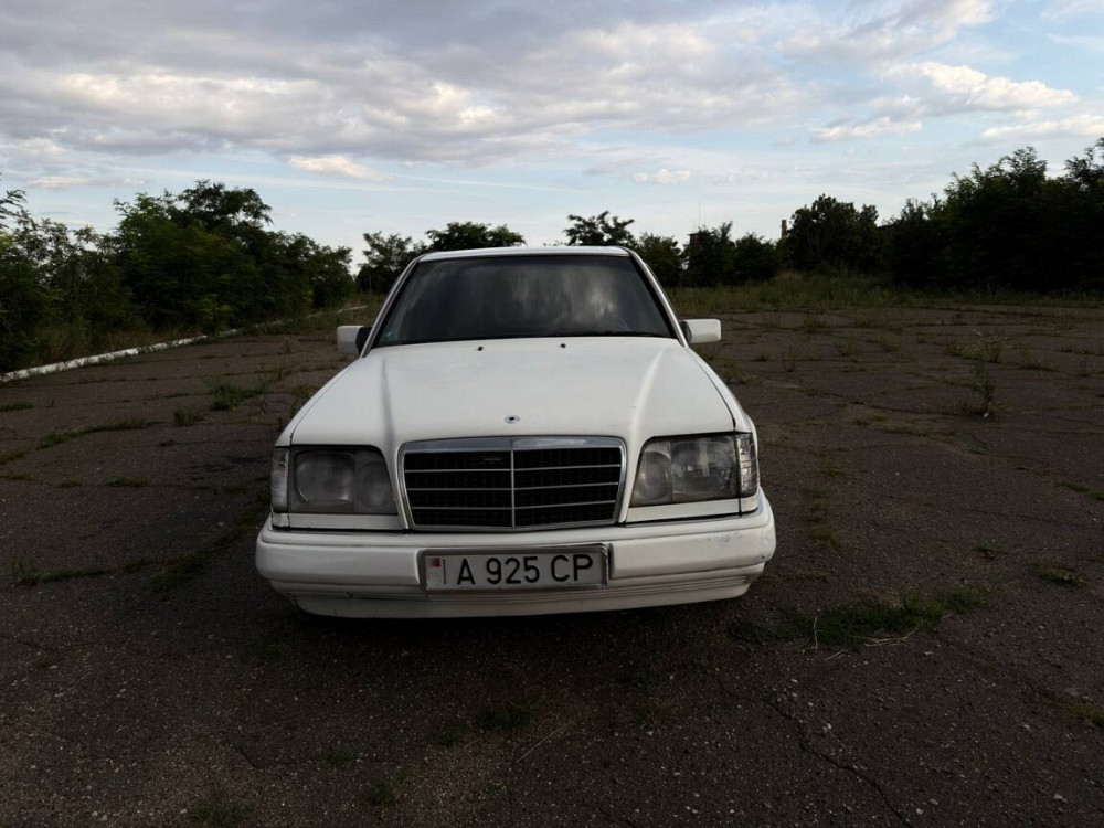 Mercedes W124 1995 год Днестровск Dnestrovsc - fotografie 3