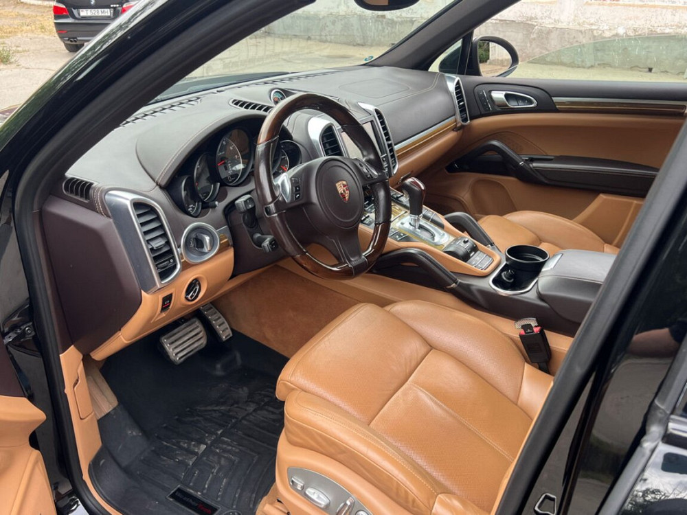 Porsche Cayenne 2014 год Бендеры Bender - fotografie 6
