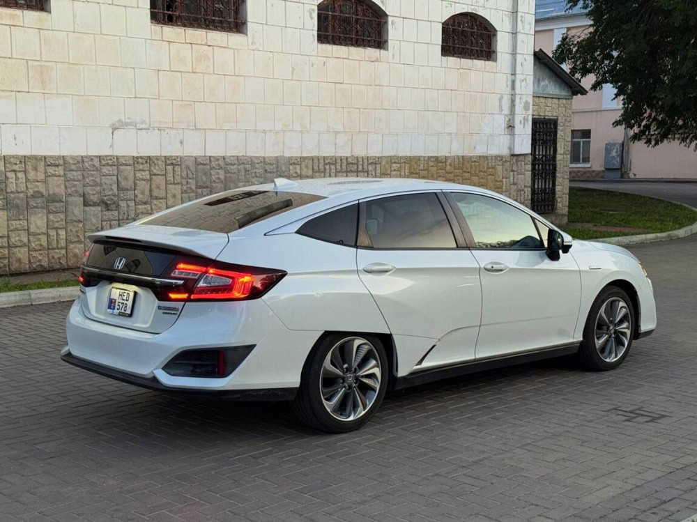 Продаётся Honda Clarity  Turing Plug-in Hybrid 2018 г. Tiraspol - fotografie 5