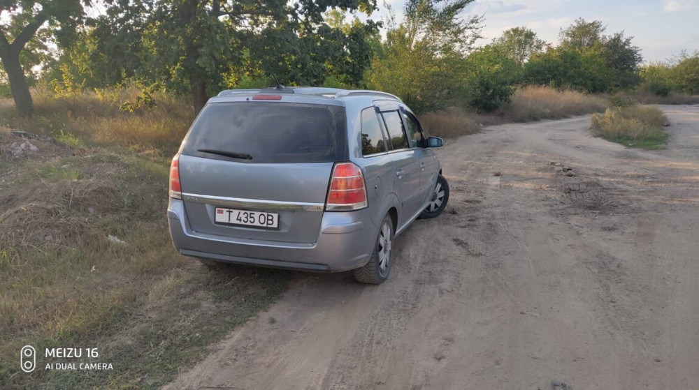 Opel Zafira 2006 год Тирасполь Tiraspol - fotografie 3