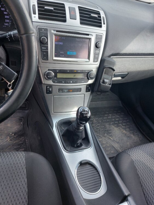 Toyota Avensis 2013 год Кишинёв Кишинёв - изображение 5
