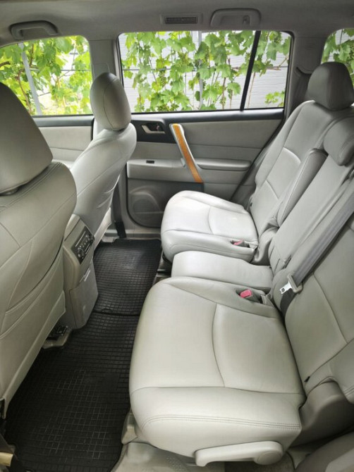 Toyota Highlander 2010 Tiraspol Tiraspol - photo 8