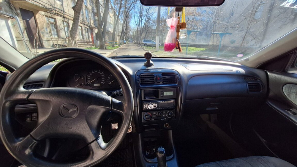 Mazda 626 1998 an Bender Bender - fotografie 7