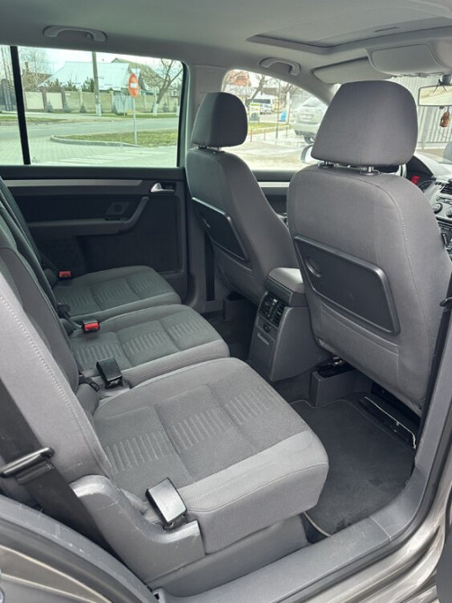 Volkswagen Touran 2007 год Слободзея Слободзея - изображение 9