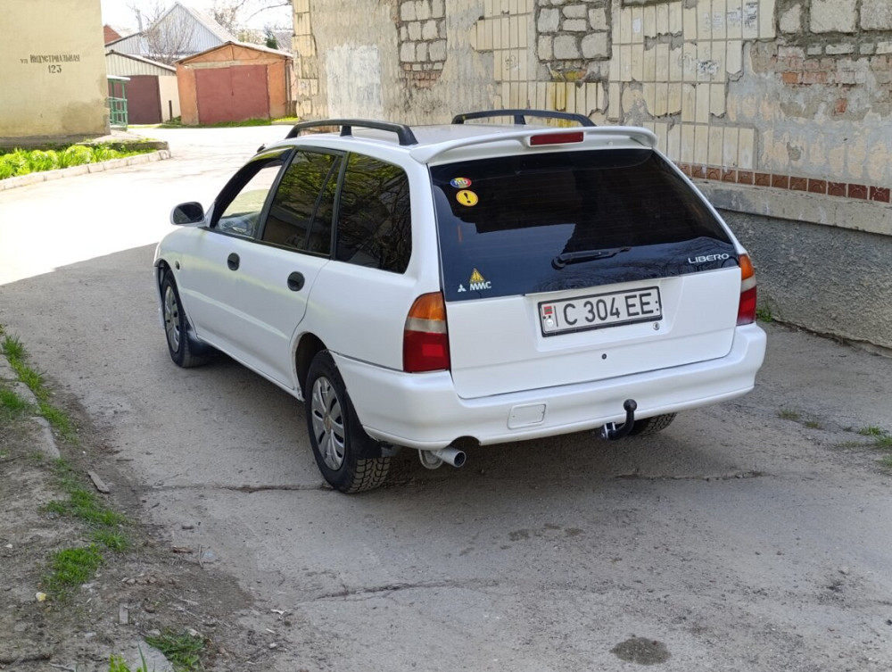 Mitsubishi Lancer 1994 год Бендеры Бендеры - изображение 2