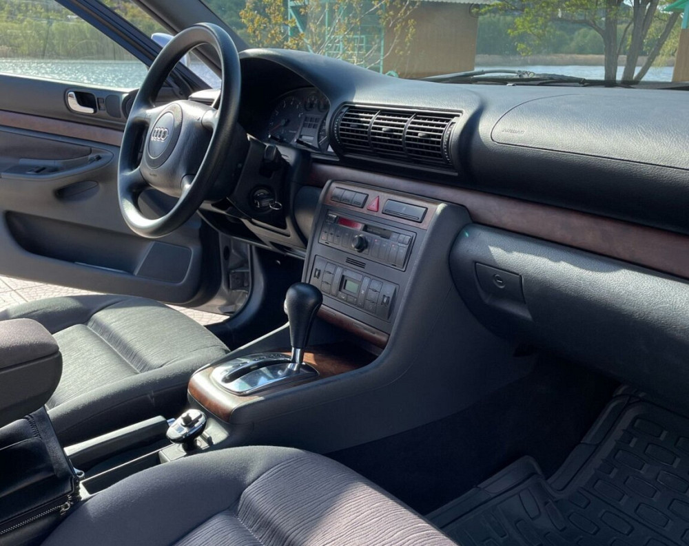 Audi A4 2000 an Rîbnița Rîbnița - fotografie 2