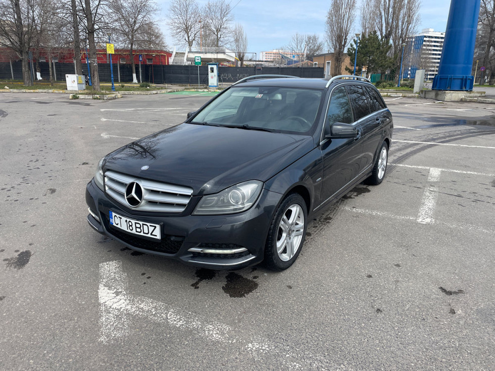 Mercedes C-Class 2012 an Chişinău Chişinău - fotografie 3