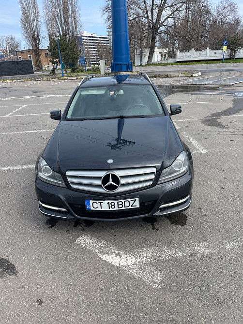 Mercedes C-Class 2012 an Chişinău Chişinău - fotografie 2