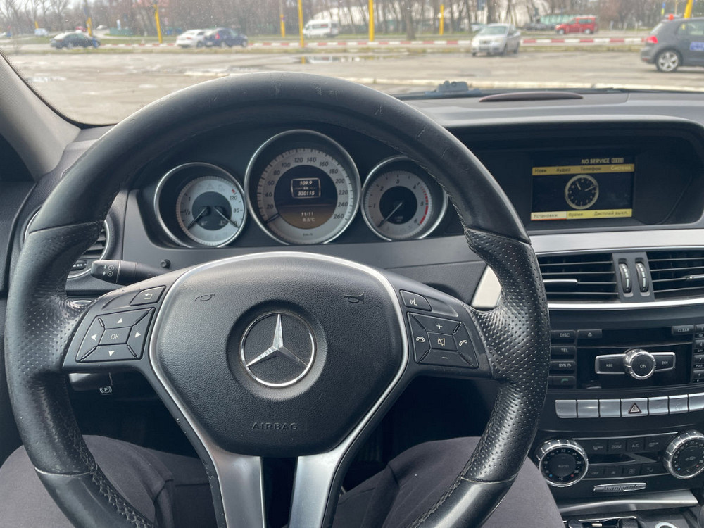 Mercedes C-Class 2012 an Chişinău Chişinău - fotografie 9