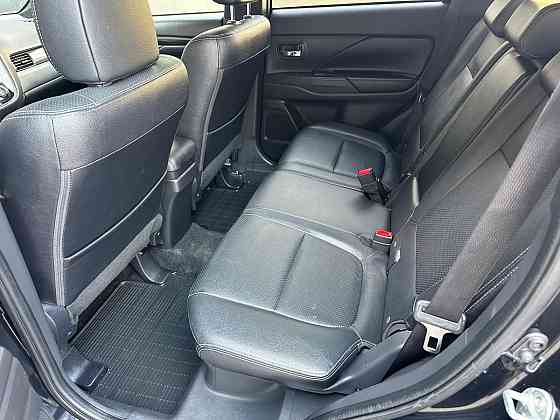 Mitsubishi Outlander 2017 год Кишинёв Кишинёв