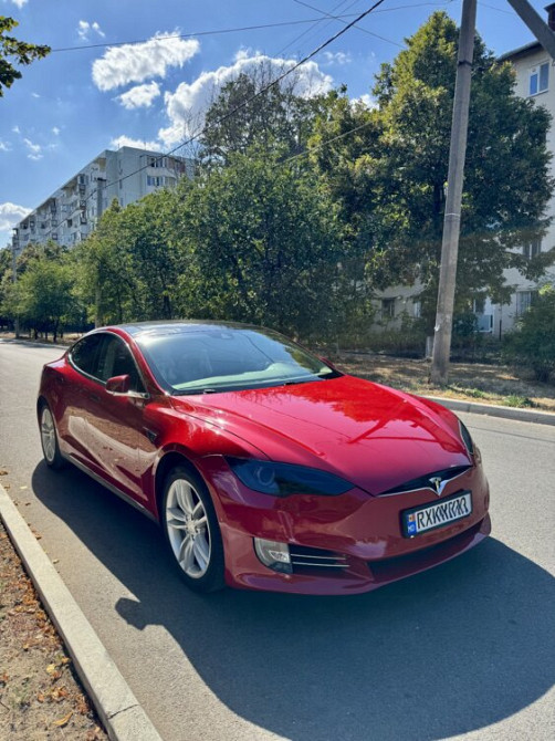 Tesla Model S 2015 an Tiraspol Tiraspol - fotografie 1