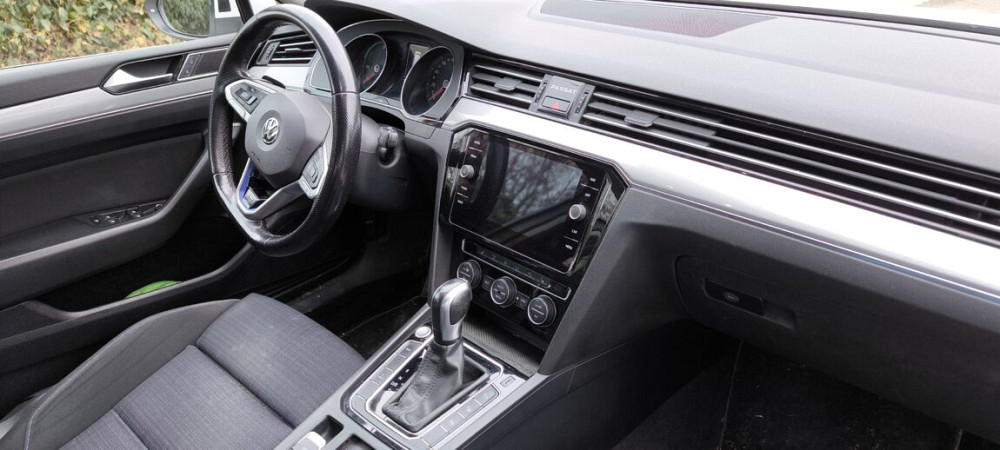 Volkswagen Passat Variant 2020 Bender Bender - photo 7