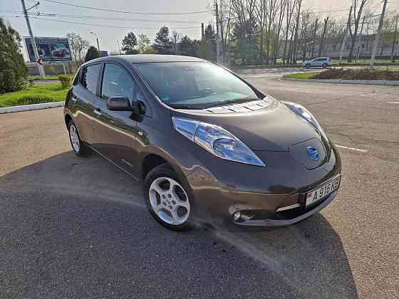 Nissan Frunză 2016 an Bender Bender