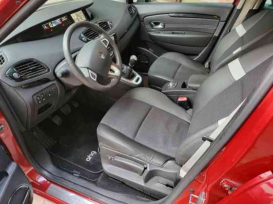 Renault Scenic 2011 an Bender Bender