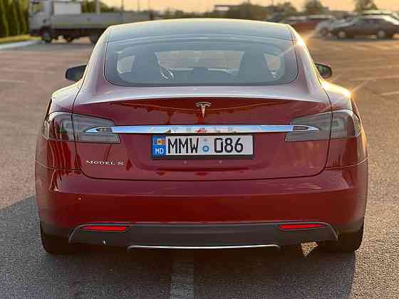 Tesla Model S 2014 год Кишинёв Кишинёв