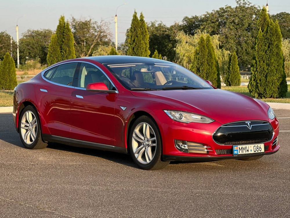 Tesla Model S 2014 an Chişinău Chişinău - fotografie 3