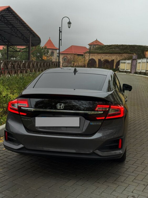 Продам Honda Clarity Plug-in Hybrid Бендеры - изображение 2