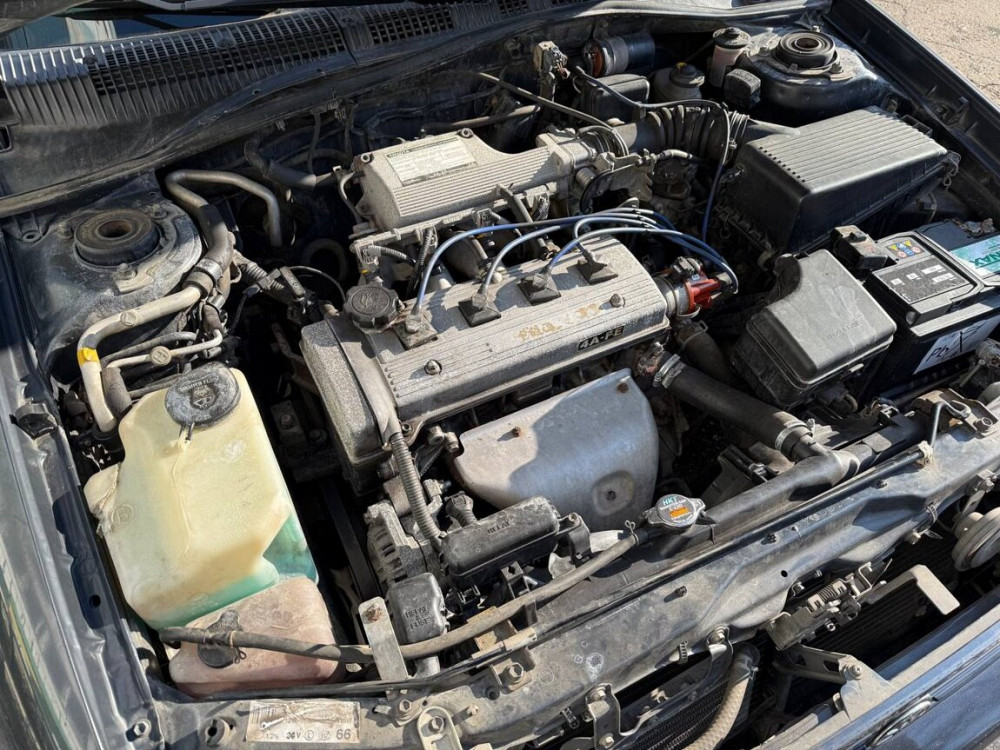 Toyota Carina 1995 Bender Bender - photo 9