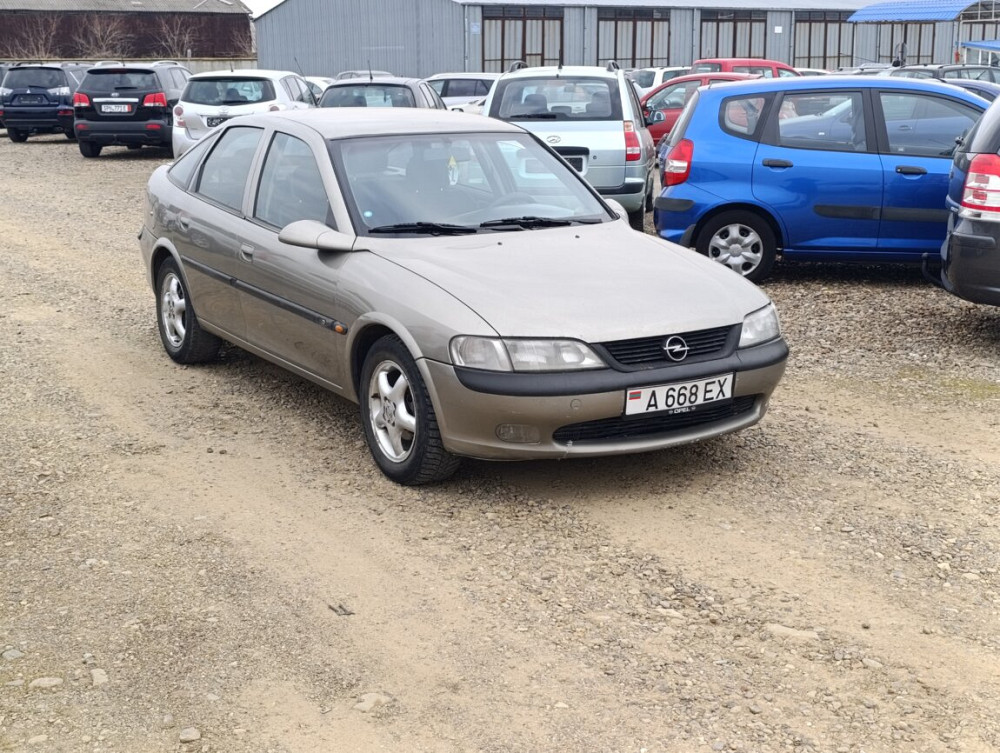 Opel Vectra 1999 an Bender Bender - fotografie 1