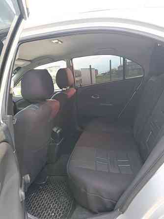 Mitsubishi Carisma 2002 an Tiraspol Tiraspol