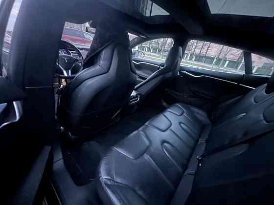 Tesla Model S 2015 an Tiraspol Tiraspol