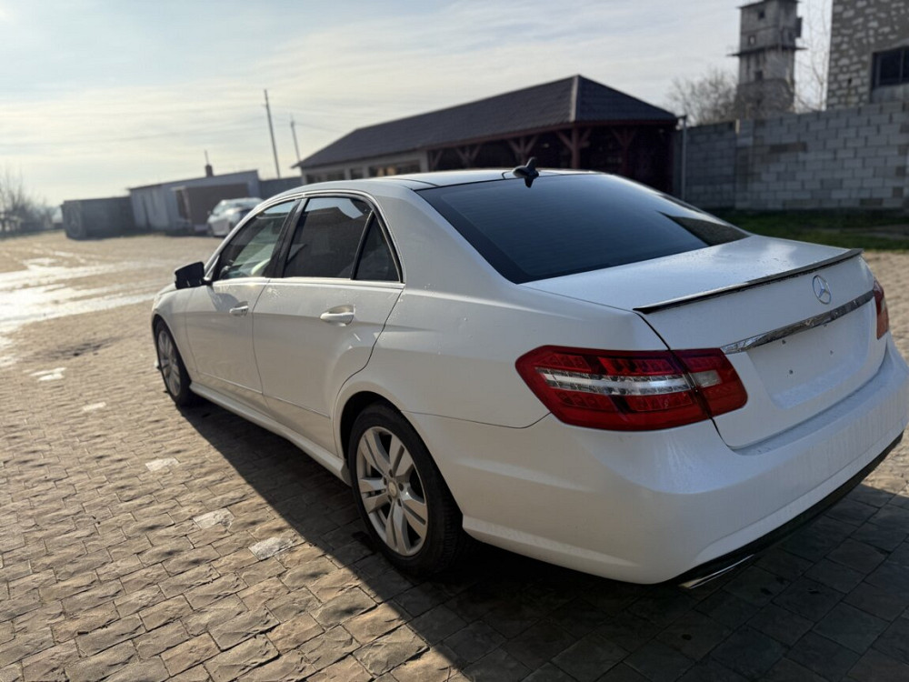 Mercedes E-Class 2012 an Tiraspol Tiraspol - fotografie 5
