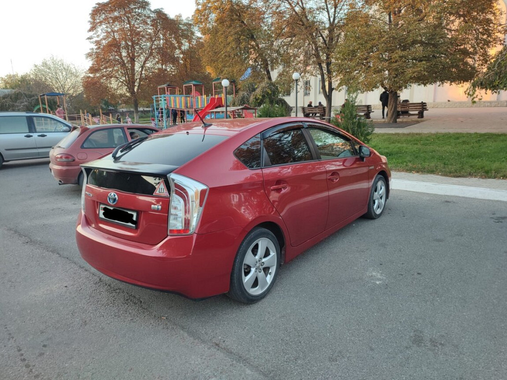 Toyota Prius 2014 год Тирасполь Тирасполь - изображение 3