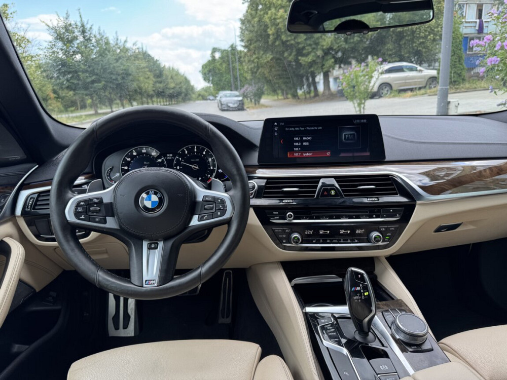 BMW 5 Series 2018 год Бендеры Bender - fotografie 8