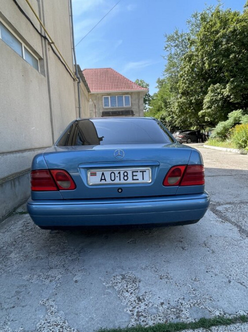 Mercedes E-Class 1998 год Бендеры Бендеры - изображение 2