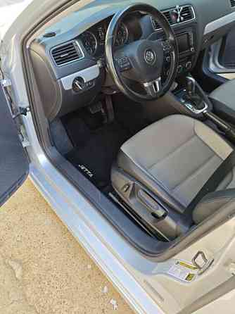 Volkswagen Jetta 2013 год Суклея Суклея