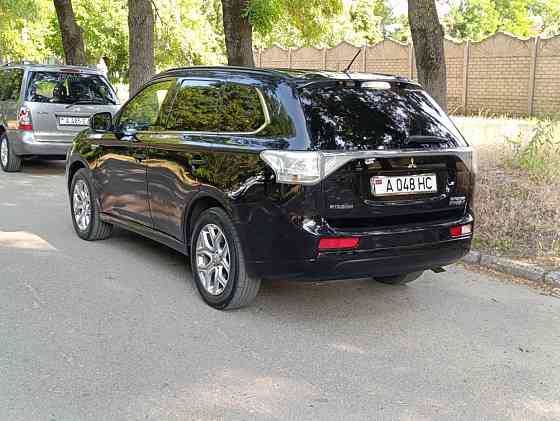 Mitsubishi Outlander 2013 год Бендеры Бендеры