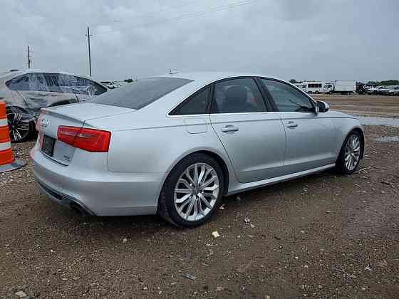 Audi A6 2012 an Bender Bender