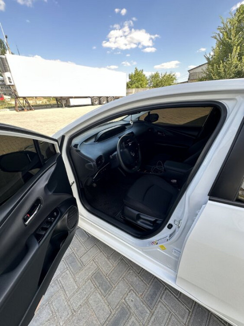 Toyota Prius 2022 год Тирасполь Tiraspol - fotografie 8