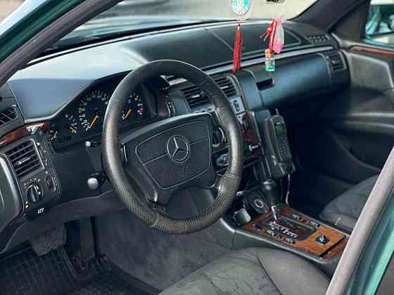Mercedes E-Class 1998 год Тирасполь Тирасполь