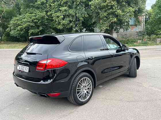 Porsche Cayenne 2014 год Бендеры Бендеры