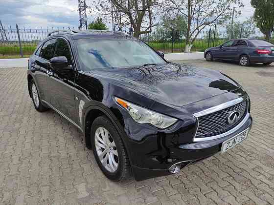 Срочно! Infiniti QX70 2015 года, 3.7 бензин. Резина