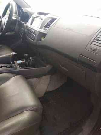 Toyota Hilux 2011 an Bender Bender