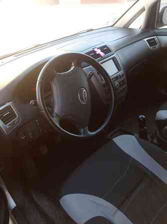 Toyota Avensis Verso 2004 год Тирасполь Тирасполь