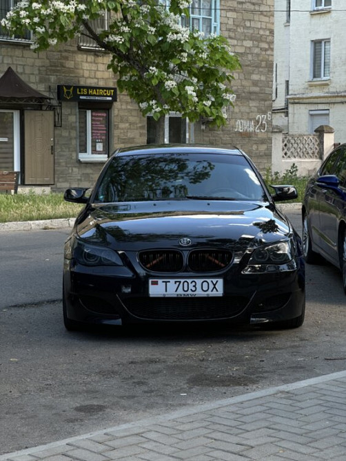 BMW 5 Series 2004 год Тирасполь Тирасполь - изображение 2