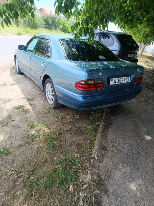 Mercedes E-Class 1999 год Суклея Суклея - изображение 3