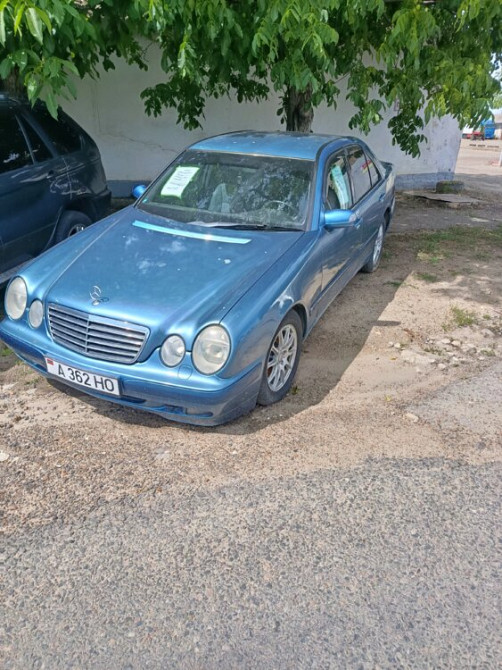 Mercedes E-Class 1999 год Суклея Суклея - изображение 1