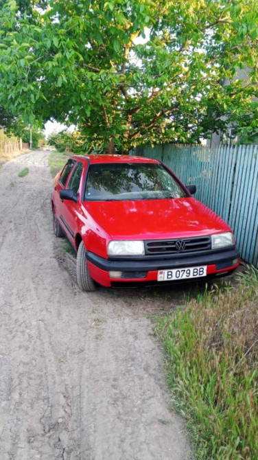 Volkswagen Vento 1993 год Первомайск Первомайск - изображение 1