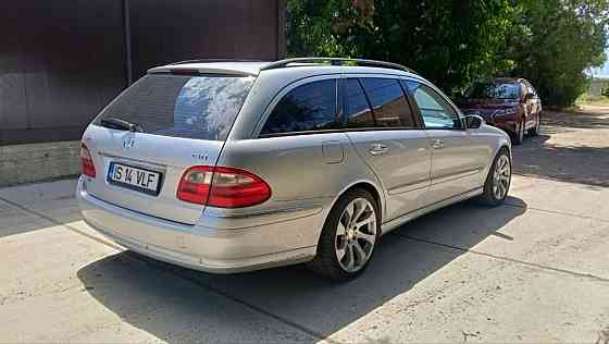 Mercedes E-Class 2004 год Суклея Суклея
