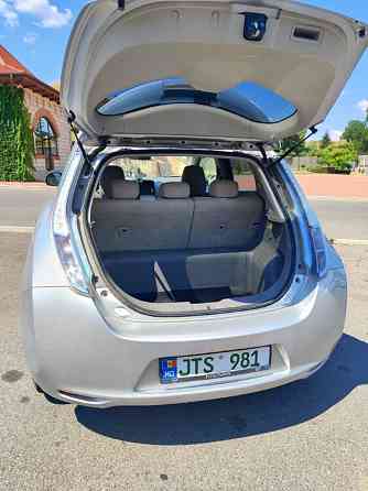 Nissan Leaf 2011 год Бендеры Бендеры
